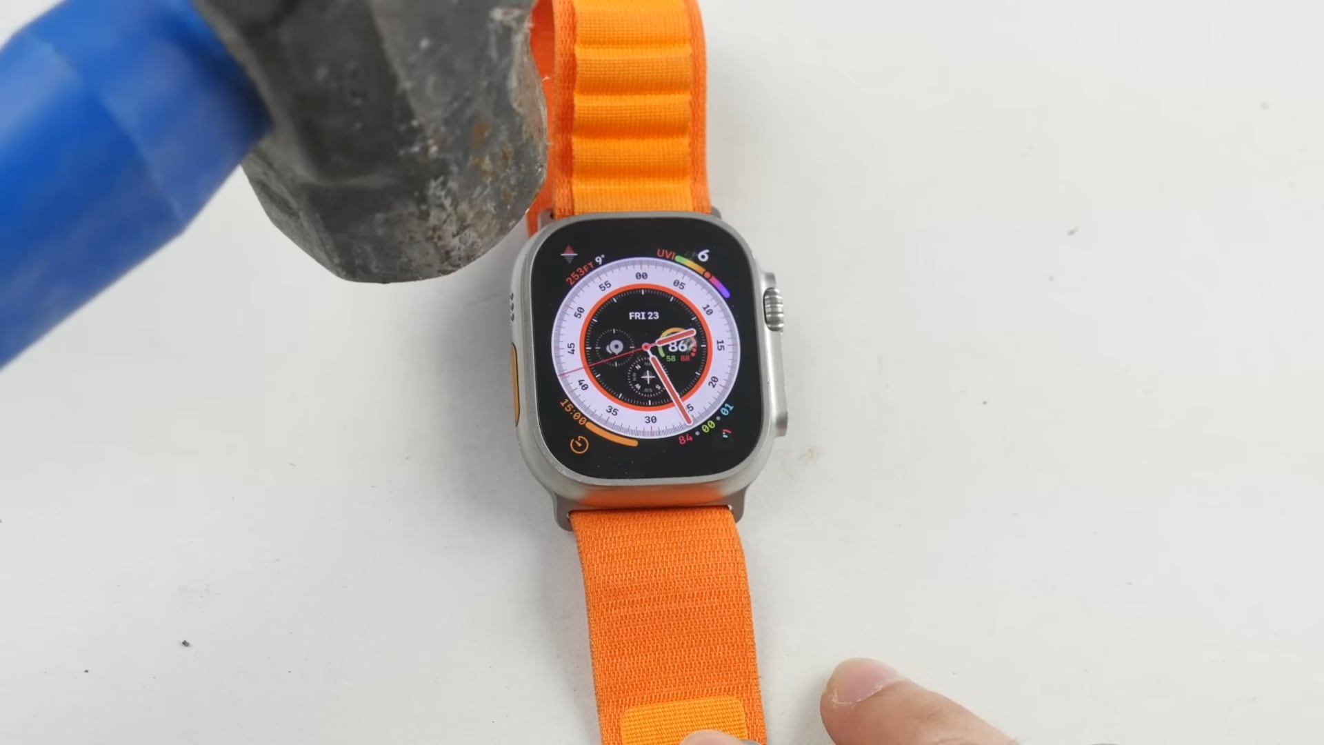 Prueba De Estr S Del Apple Watch Ultra La Mesa Se Rompe Antes Que La