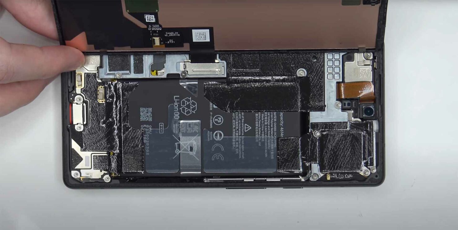 Erstes Pixel 6Teardown geht live und zeigt schwieriges Entfernen des Displays und des Akkus