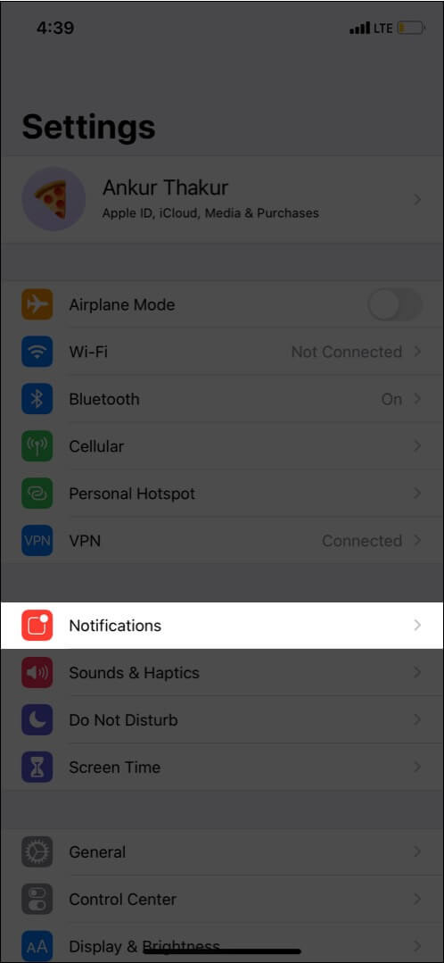 Ouvrez l'application Paramètres de l'iPhone et appuyez sur Notifications