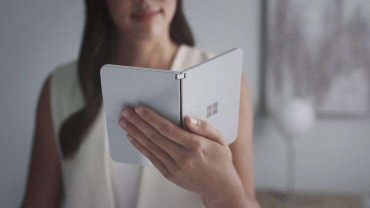 Microsoft explique que le Surface Duo manque de NFC parce que l'entreprise souhaitait se concentrer sur les'scénarios fondamentaux qui résolvent les défis des clients'