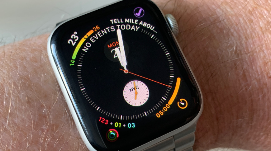 L'Apple Watch utilise un écran OLED.