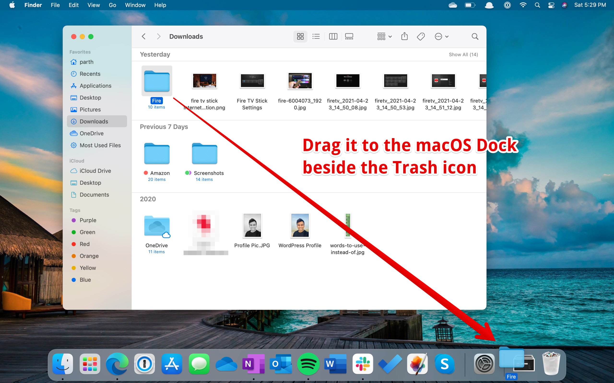 Trascinalo nel Dock di macOS accanto all'icona Cestino