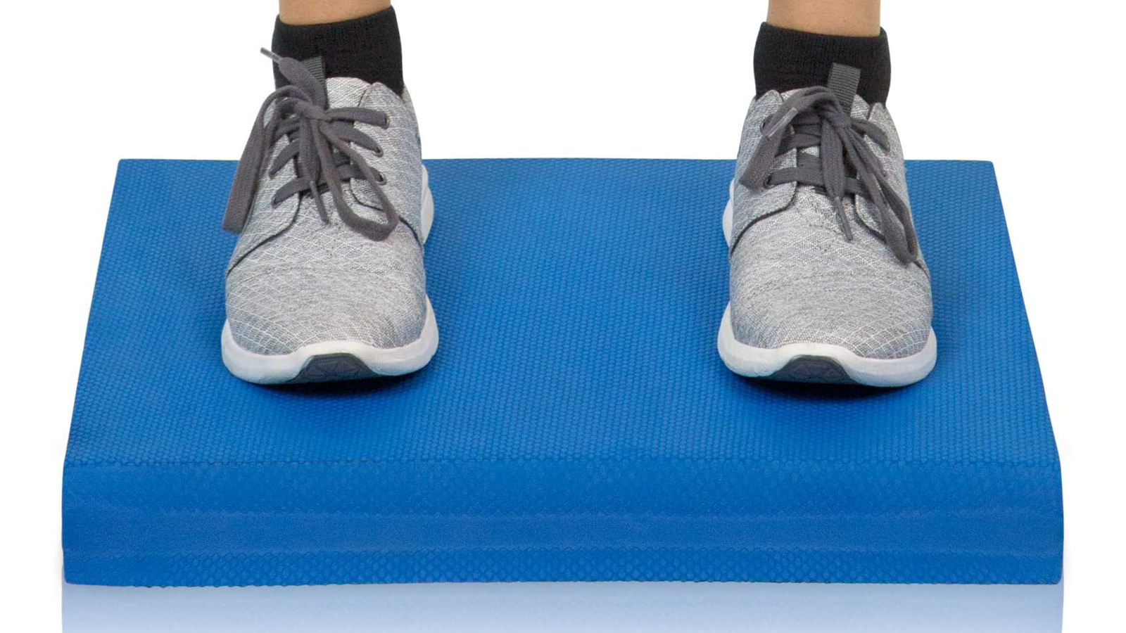 Persona in piedi su VIVE Balance Pad