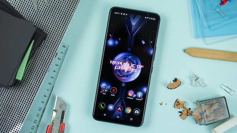 Schermo NextPit Asus ROG Phone 5