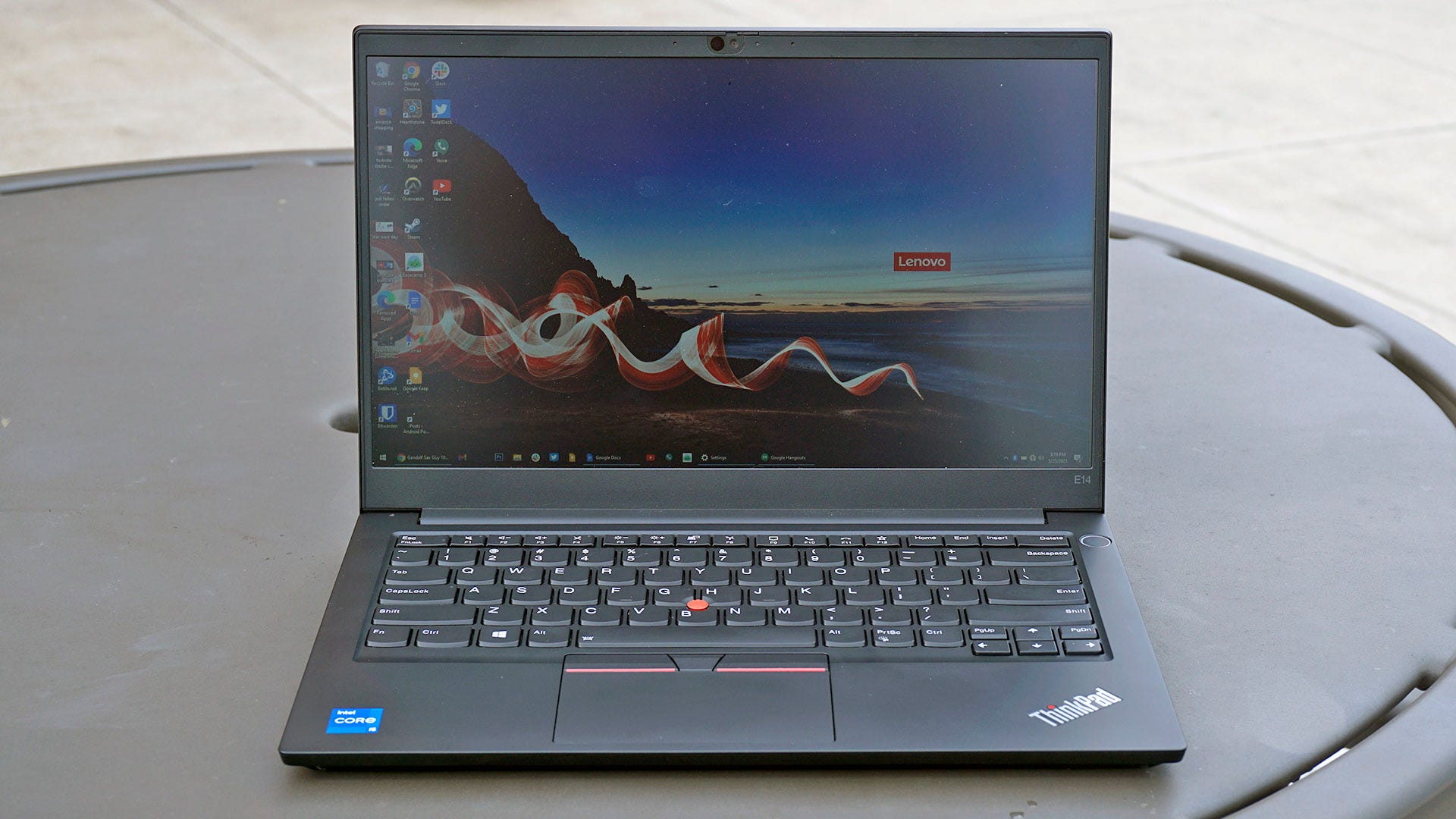 ThinkPad E14 dalla parte anteriore