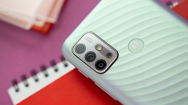 Fotocamera NextPit Motorola Moto G10
