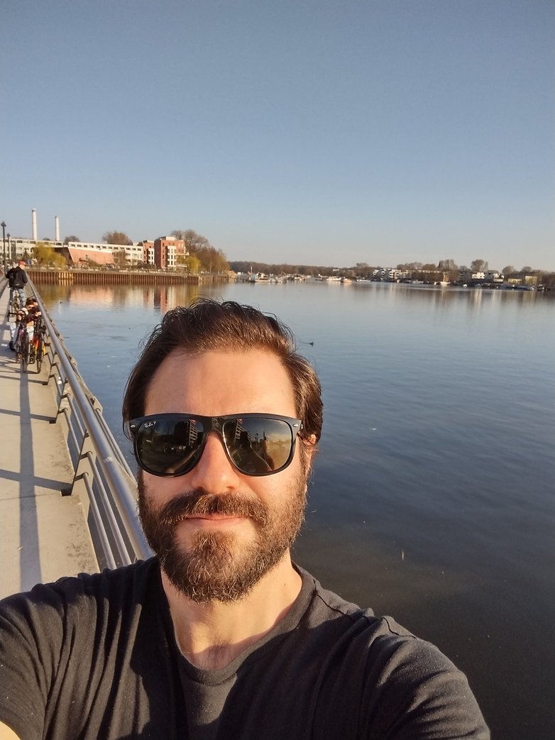 Selfie recensione fotocamera Motorola Moto G10