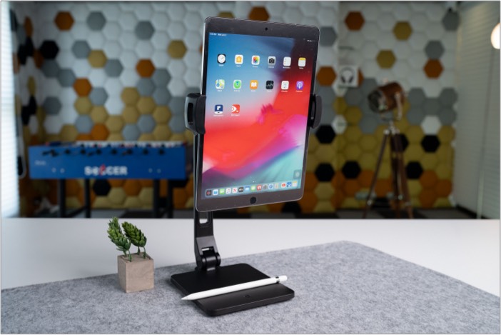 Il supporto per iPad Twelve South HoverBar Duo in sintesi