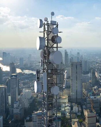 5g-tower-city-verizon