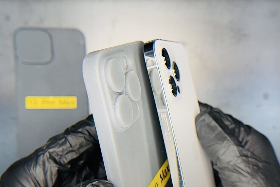 iPhone 13 Pro Maxカメラバンプの噂のサイズ。カメラバンプのない厚いiPhoneをご希望ですか?-紛失したiPhone iPhone 13&amp; 14