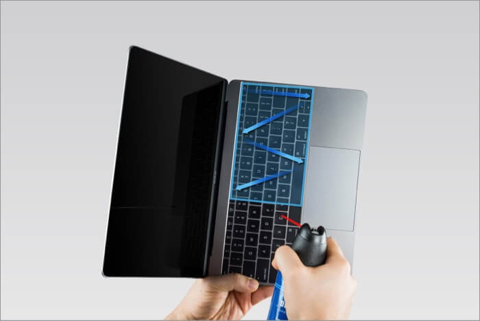 Macを回転させ、キーボードの残りの部分でプロセスを繰り返す