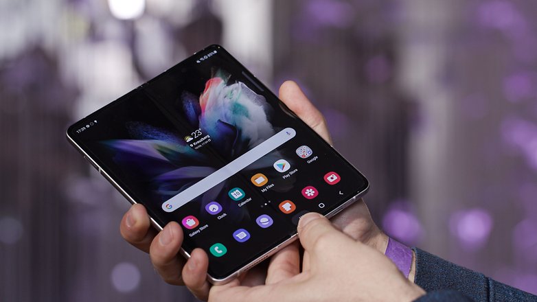 Samsung Galaxy Z Fold 3 より速く 見栄えが良く より安価 Ja Atsit