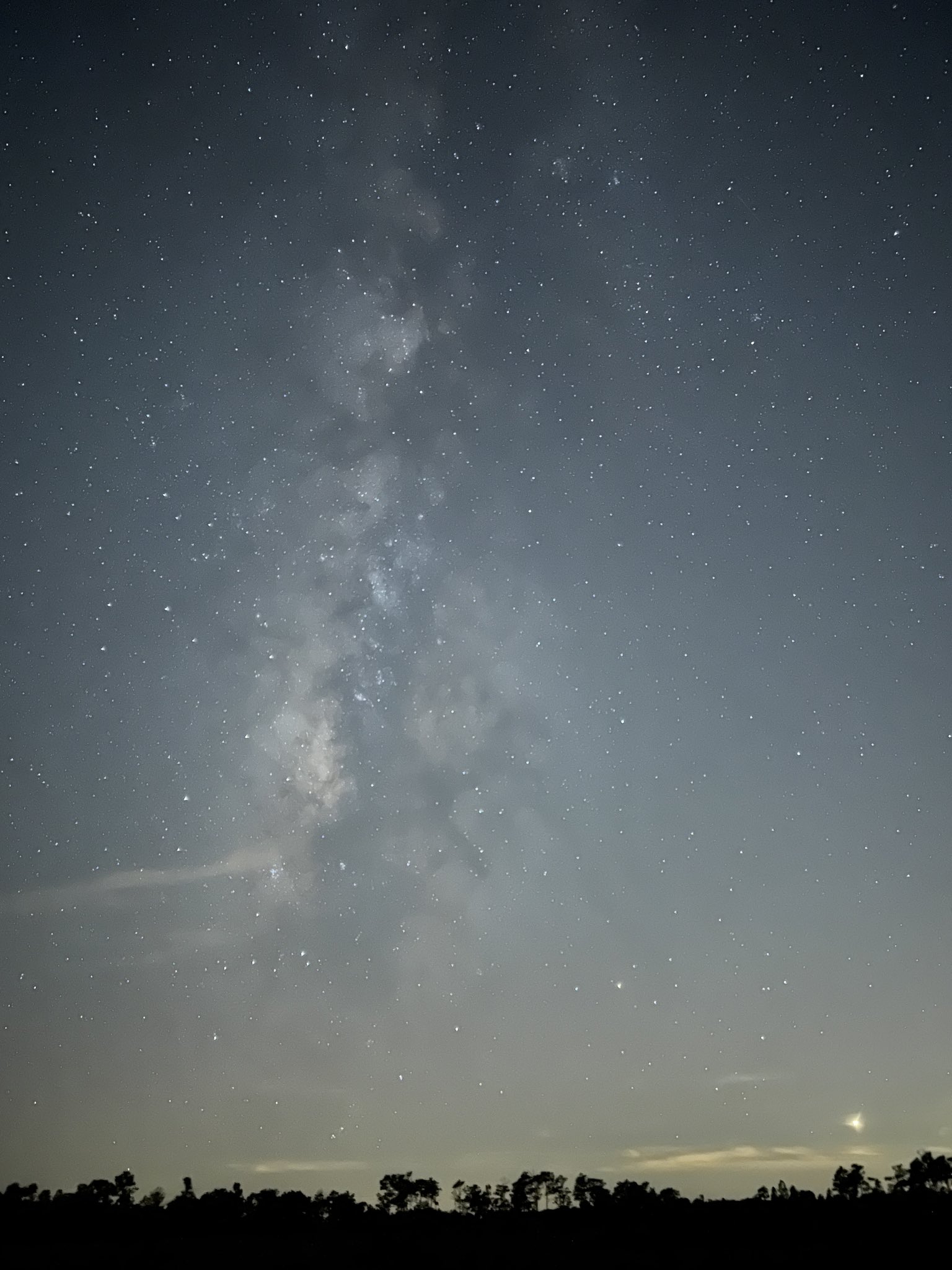 Iphone 13 Promaxで撮影した天の川の写真から抽出された驚くべき詳細 Ja Atsit
