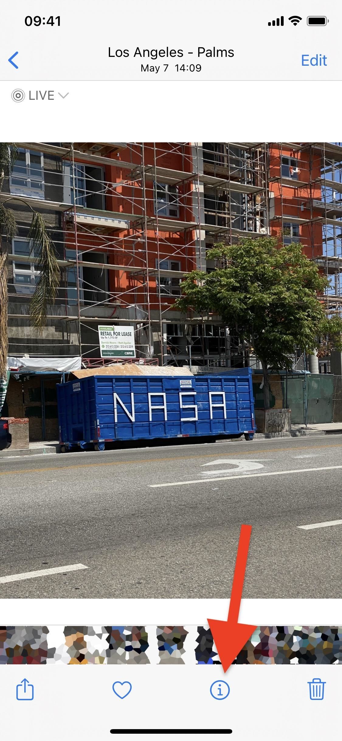 iOS 15 maakt het heel gemakkelijk om de locatie en datum te wijzigen/Tijd voor elke foto of video