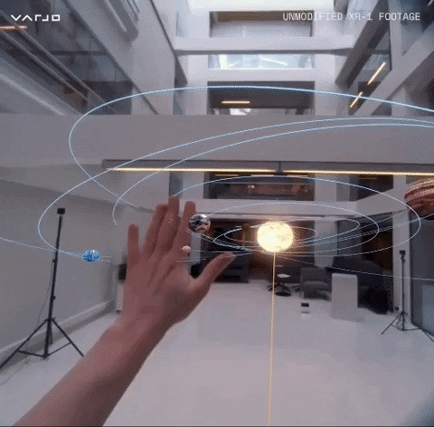 Markt Reality: Apple & Facebook Spill AR Details, Niantic's AR Transformers, Looking Glass Unboxed, & Snap's Viral Lens