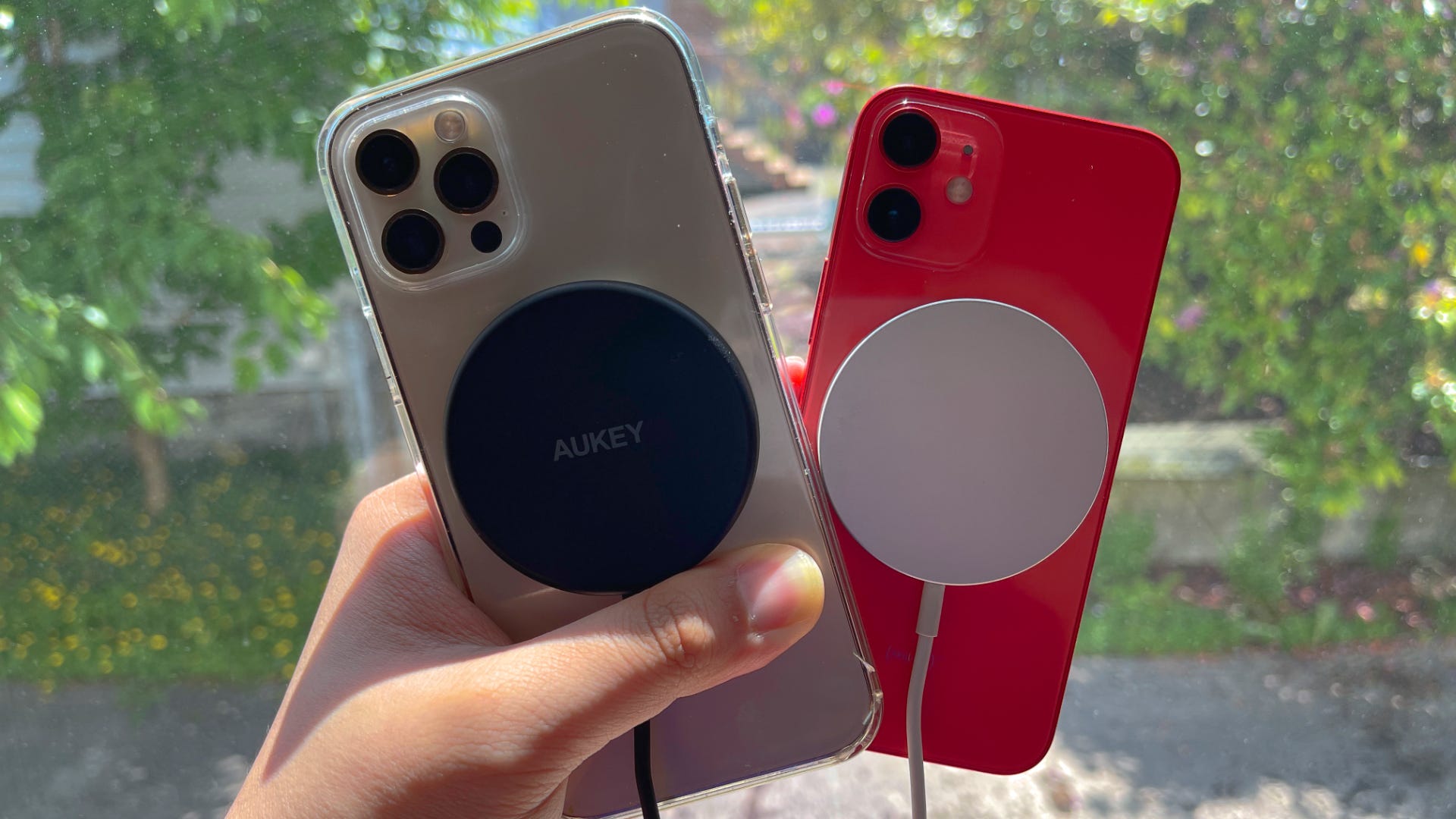 aukey aircore versus Apple MagSafe-oplader