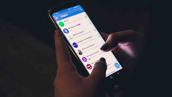 Stop telegram van het opslaan van foto's en video's