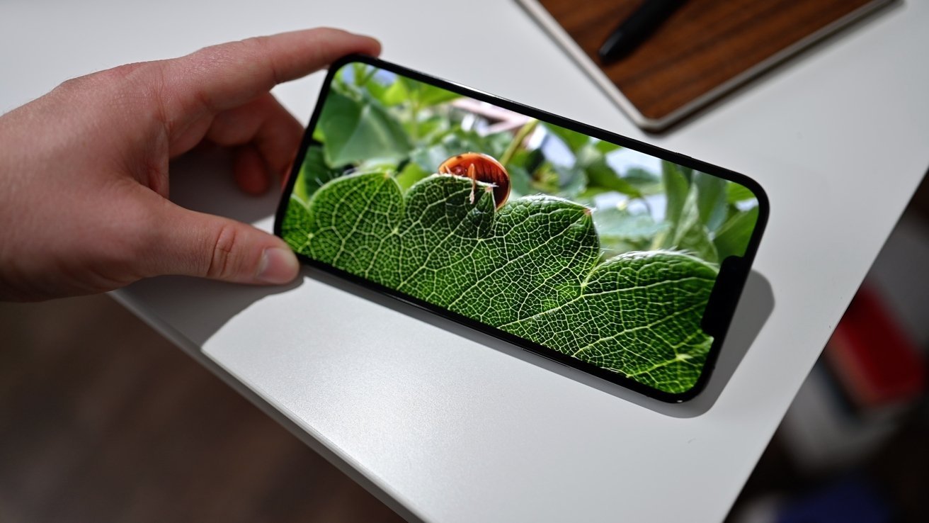 Oeganda Minnaar Goot iPhone 13 Pro Max heeft's werelds beste smartphonescherm, volgens  DisplayMate - NL Atsit