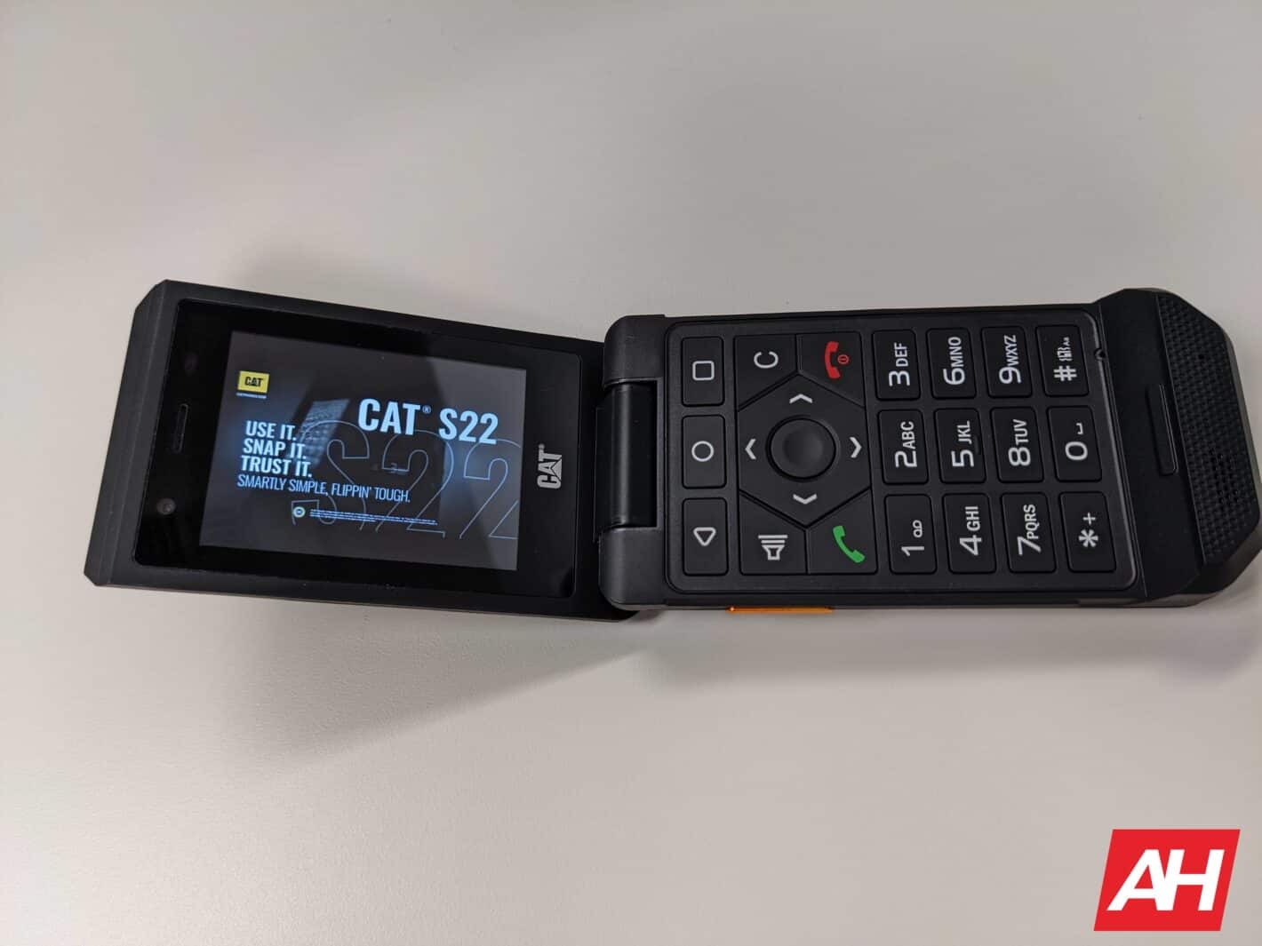 Обзор CAT S22 Flip: смартфоны Flip снова крутые! - RU Atsit
