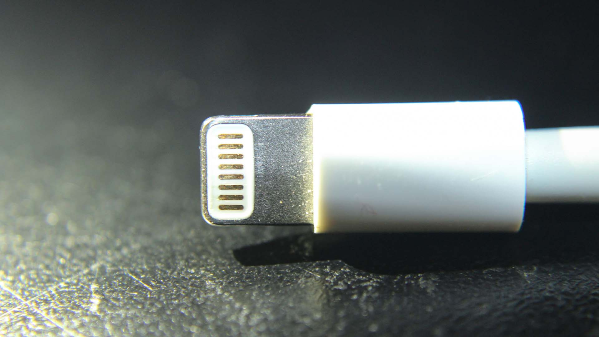 Кабель Apple Lightning. Lightning разъем. Порт Lightning. Liquid detected in USB-C.