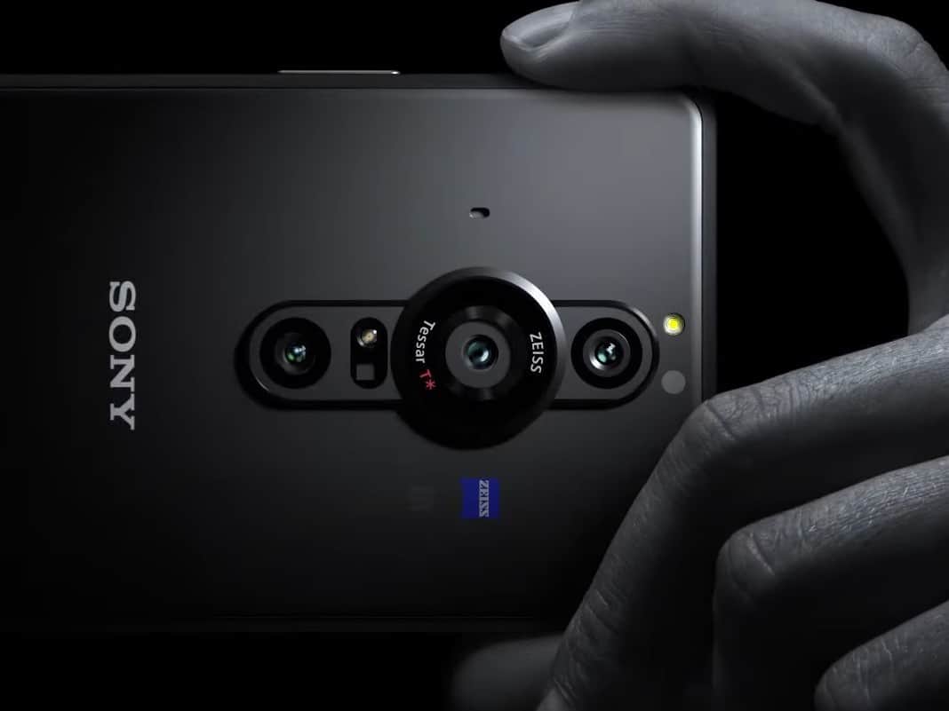 Android 12 начинает распространяться на Sony Xperia 10 III и Xperia Pro-I -  RU Atsit