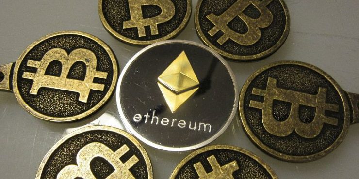 Ether / Ethereum - Ethereum miners potten ether (ETH) op, breken wellicht ... - Ethereum is a decentralized computing platform that uses eth (also called ether) to pay transaction fees (or gas).