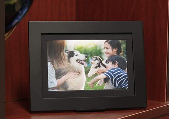 PhotoShare Friends and Family Smart Frame