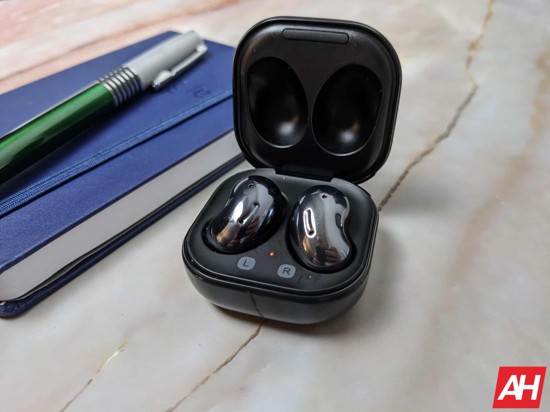 samsung galaxy buds live samsung galaxy buds live
