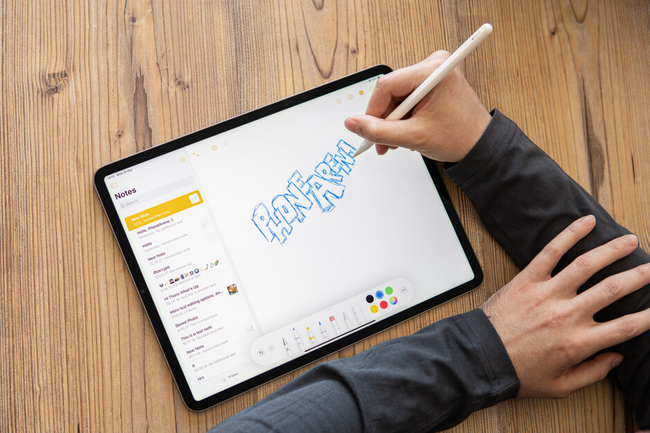 หน้าจอ mini-LED ขนาด 12.9 นิ้วบน iPad Pro รุ่นปี 2021 ได้รับการตอบรับเป็นอย่างดี ปัญหาเกี่ยวกับการหรี่แสง-Apple ทุ่ม 200 ล้านดอลลาร์ในการผลิต LED ขนาดเล็กเนื่องจากประสบปัญหาในการตอบสนองต่อความต้องการของ iPad Pro