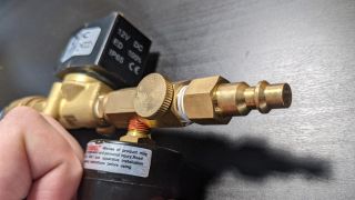 Raspberry Pi ขับเคลื่อน NHL Air Horn