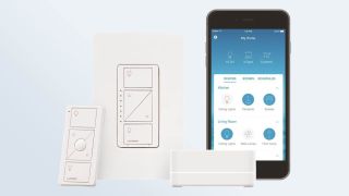 สวิตช์ไฟอัจฉริยะที่ดีที่สุด: Lutron Caseta (Credit: Lutron)