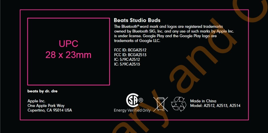 Hình ảnh nhãn FCC được sử dụng trên bao bì tai nghe xác nhận tên Beats Studio Buds-Lebron được chụp ảnh mặc áo Beats Studio Buds chưa phát hành; FCC xác nhận tên