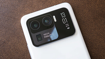 Xiaomi sẽ phát hành một chiếc flagship có chữ u camera nder-display và UWB năm nay