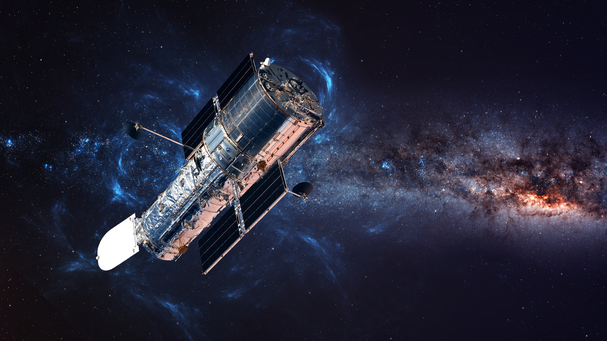 Kính viễn vọng Không gian Hubble trên quỹ đạo, với các phần tử của hình ảnh do NASA cung cấp