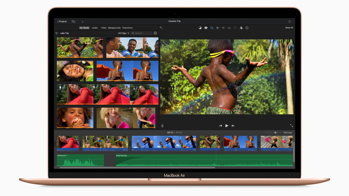 MacBook Air M1 chạy iMovie.