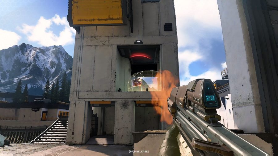 Bắn lá chắn phòng thủ trong Halo Infinite