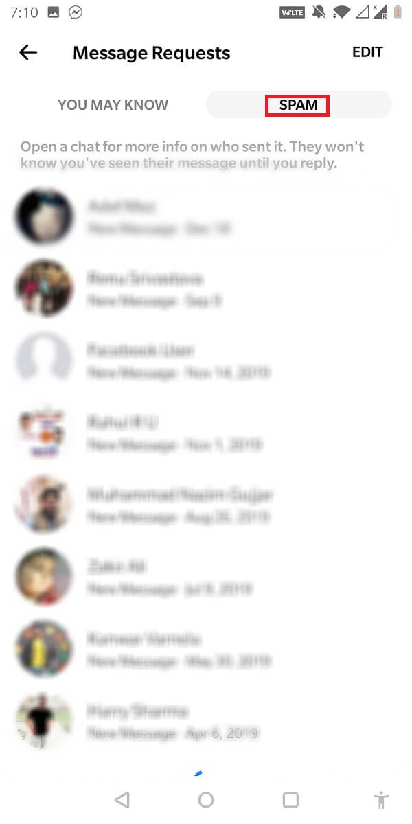 Toque na guia de spam | Como sair de um bate-papo em grupo no Facebook Messenger
