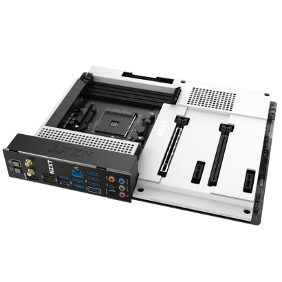 nzxt-n7-b550-amd-ryzen-cpu-motherboard-_6