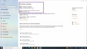 Windows 11 downloading