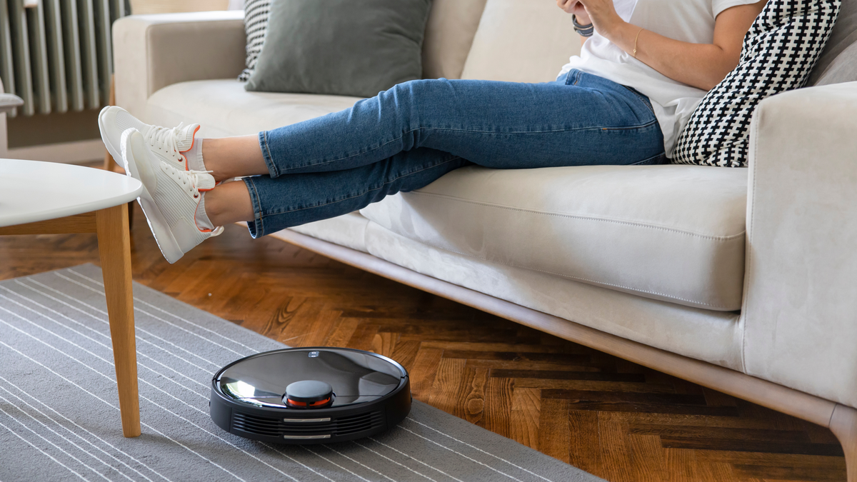 The 6 Best Robot Vacuums for Holiday 2021 BR Atsit